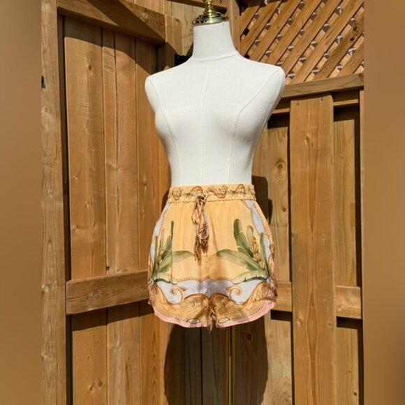 🆕 FARM Rio 🧿 NWOT Multicolor Banana Royalty Kaleidoscope Shorts, Sz XS - Picture 2 of 16